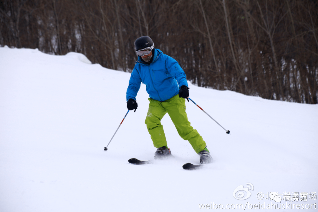 谈球吧体育朋友圈滑雪内卷图鉴(图10)