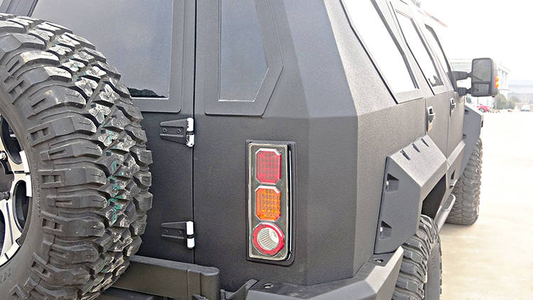 硬派越野乔治巴顿 防爆装甲漆,升级成为装甲战车出行是什么感觉_搜狐