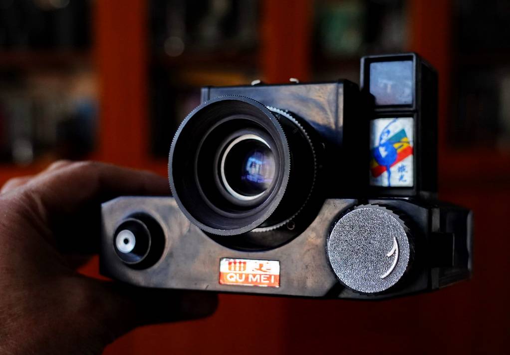 一款躺平的国产老相机：使用反光方法曝光，国内唯一，外国也少见