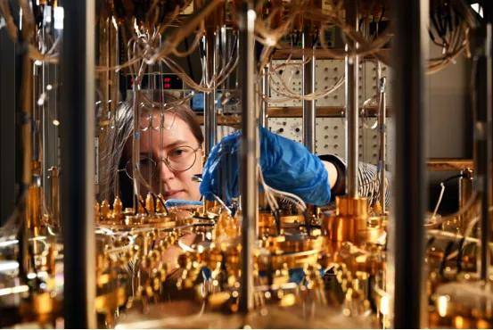 英国最大的独立量子计算实验室在伦敦成立