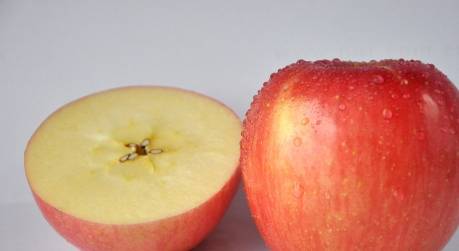 因为|坐月子不能洗头洗澡？“中国式坐月子”，让多少女性苦不堪言