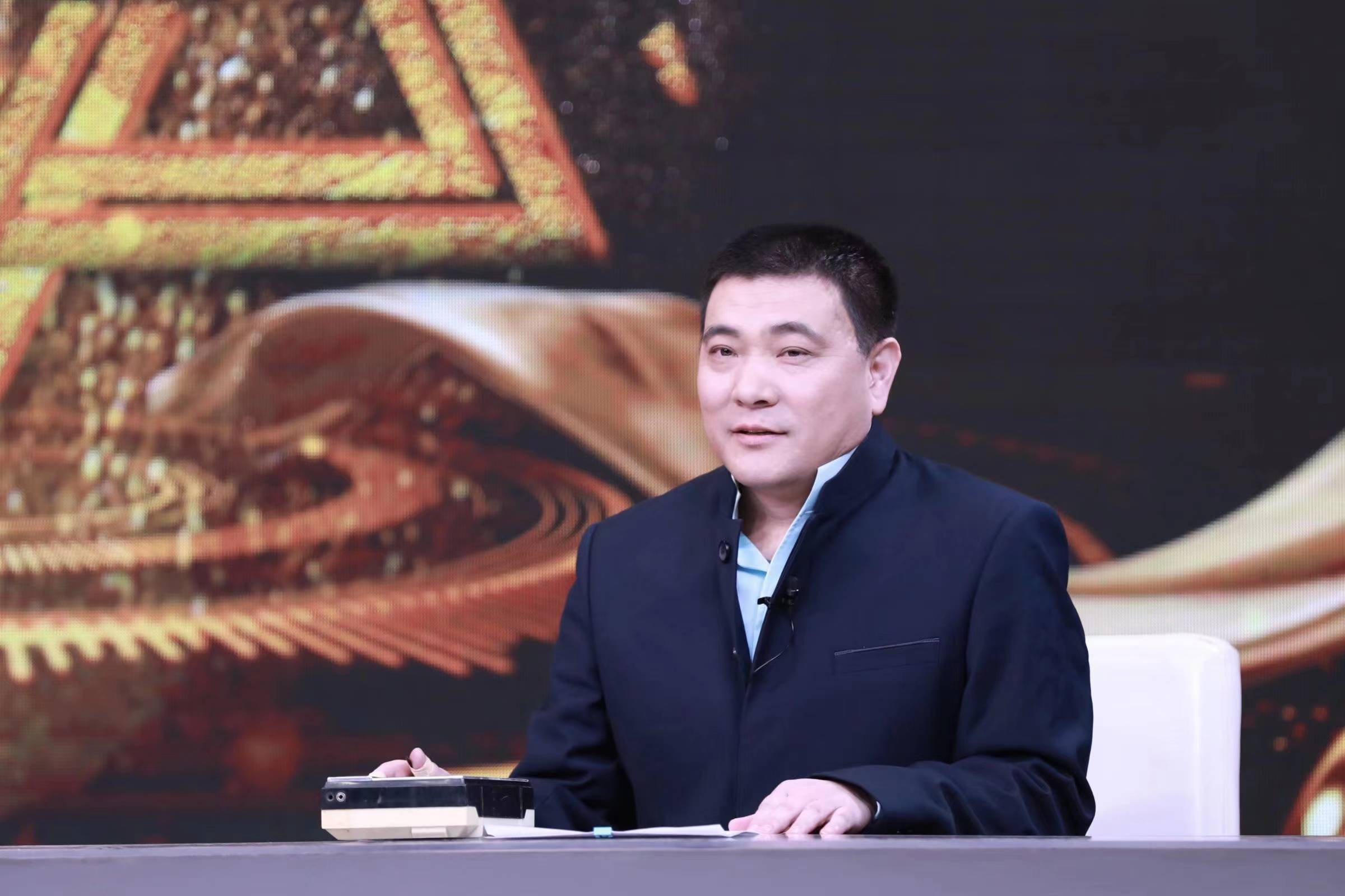 大型百集系列访谈录荣耀时刻成功人士付振宇