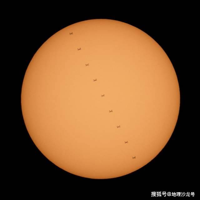 星等|由于人造光源、大气污染和航天器的影响，严重干扰地表星空观测