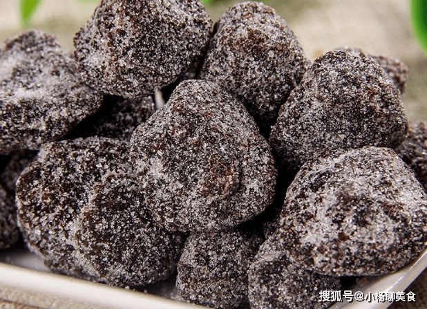 垃圾|这4种零食,简直比泡面还“垃圾”,果冻上榜,第4女人最喜欢吃!