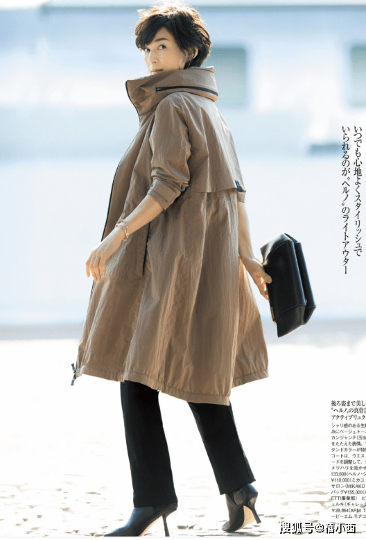 风衣 早春40岁女人别穿得太老气,学日本博主这样穿搭,时髦又有女人味