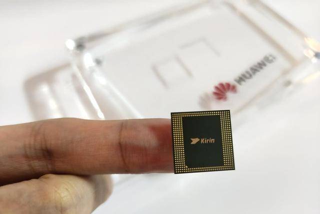华为正式上线新机,芯片却被吐槽_nova_nm_麒麟