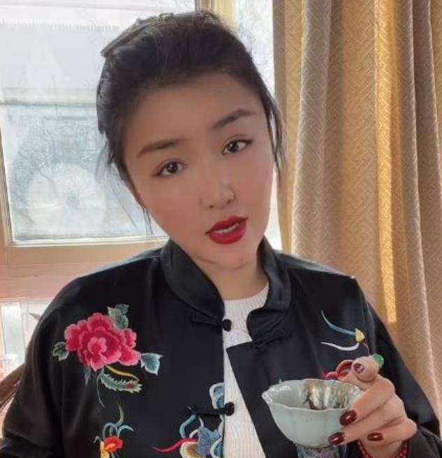 娇娇开撕赵本山,变成单亲妈妈又退出本山传媒,以后生活怎么办?