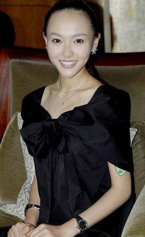 发型没有了“铁刘海”，这五位女明星还是你心目中的女神吗？