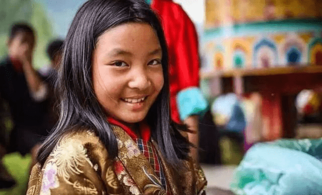 不丹这个国家真像传说中那么“幸福”吗？