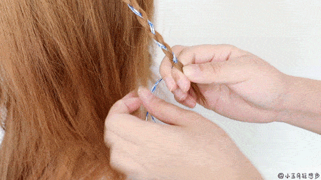 发型好少女！杨幂的新发型也太适合春日踏青了吧