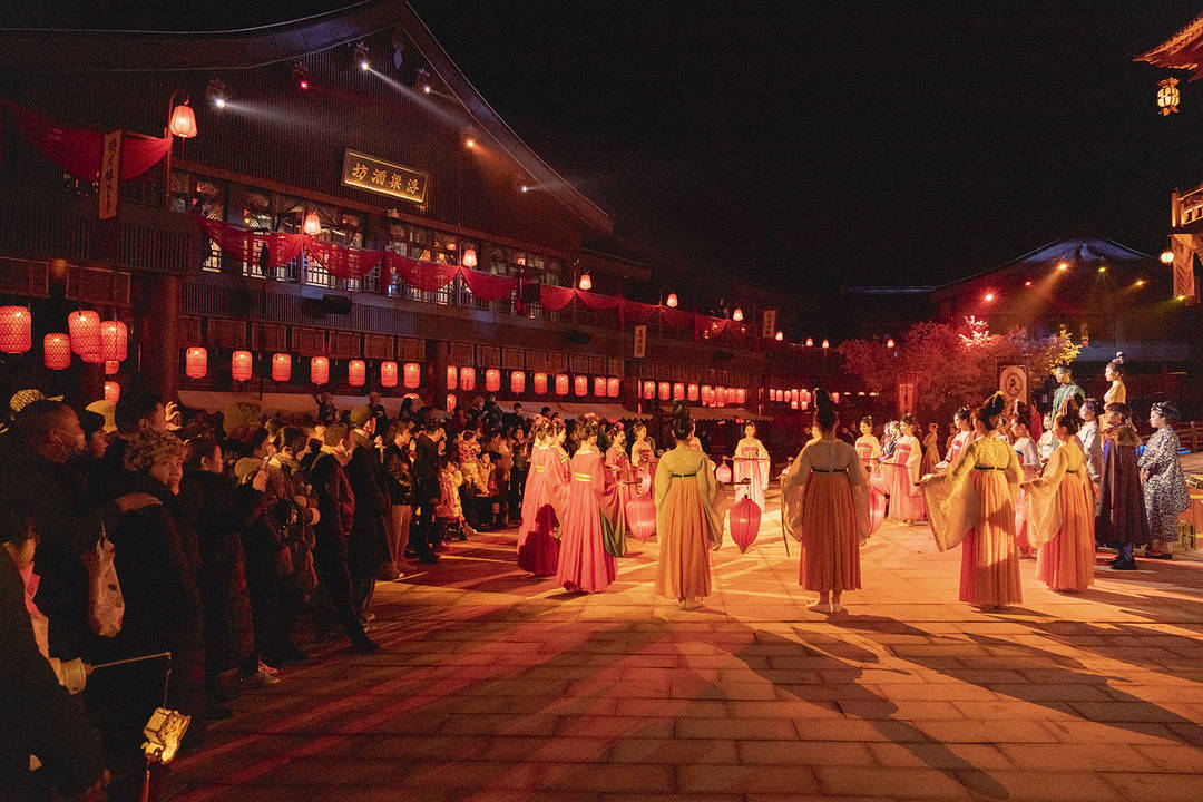 互动表演景区 fe9cb76d97c44641b419f37939eac974.jpeg