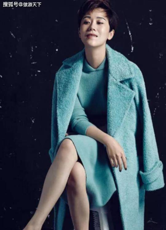 海清罕见改变发型,留起长发像换了个人,有点邻家姐姐的感觉了_毛衣