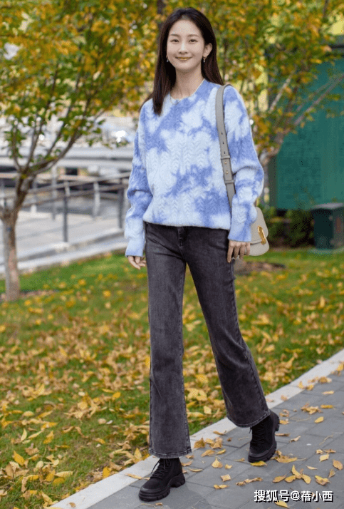 身材 换季当然要穿“针织衫＋牛仔裤”！时髦耐看还百搭，直接照搬也美