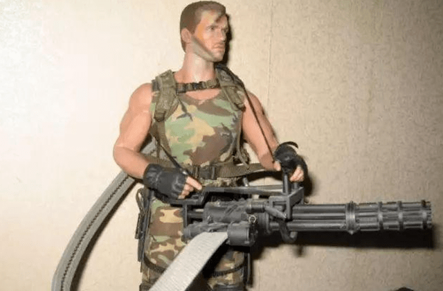 原创拿着一把无限子弹的加特林回到古代能打天下吗