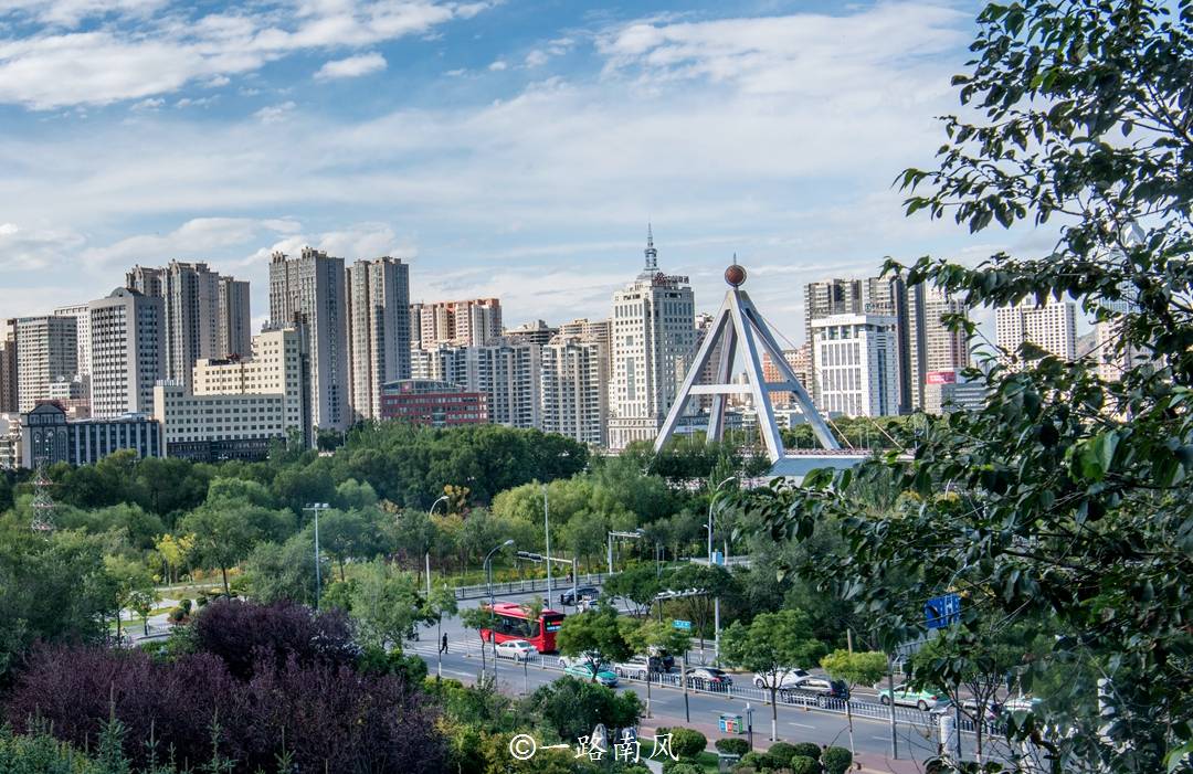 机动车|西宁冷门景点，贵为城市建筑标志，鲜有外地游客来打卡