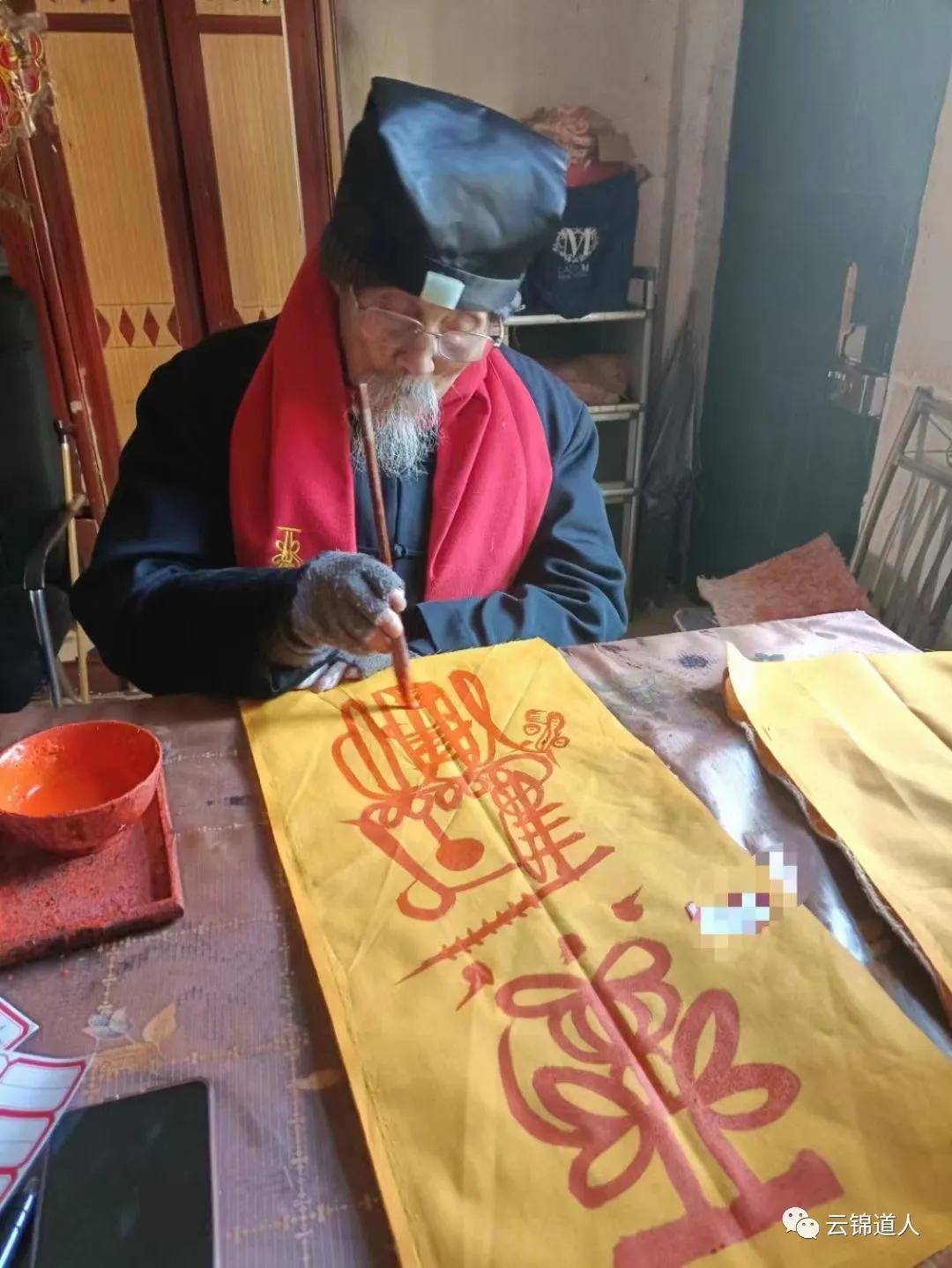 云锦道人导游笔记:来客匆匆忙忙,拜访邱裕松老道长的故事一则_龙虎山