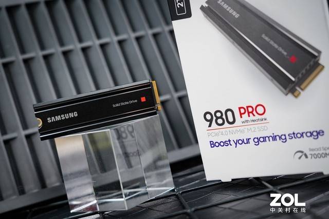 【有料评测】三星980pro with heatsink评测:温控魔术师_散热_with