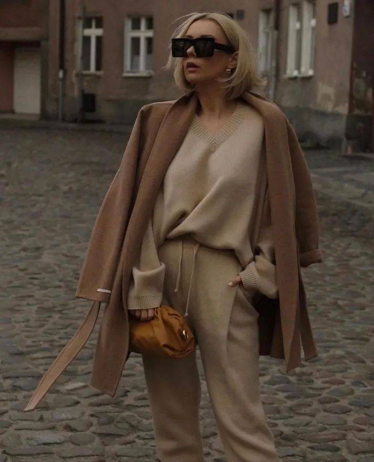 大嫂 下周穿什么 | 大嫂实力演绎，露腿的冬季穿搭都是耍流氓