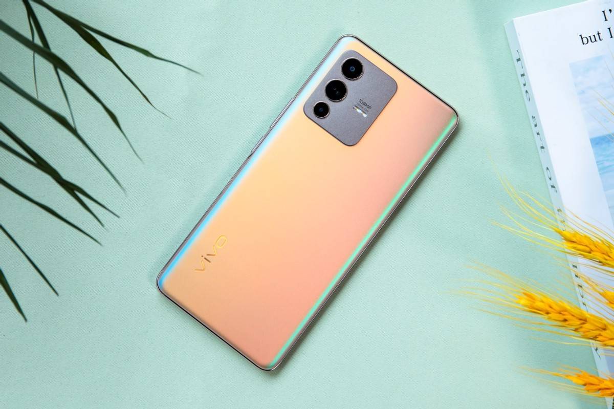 摄影情侣合照的秘密武器：用vivo S12 Pro轻松拍出氛围感大片