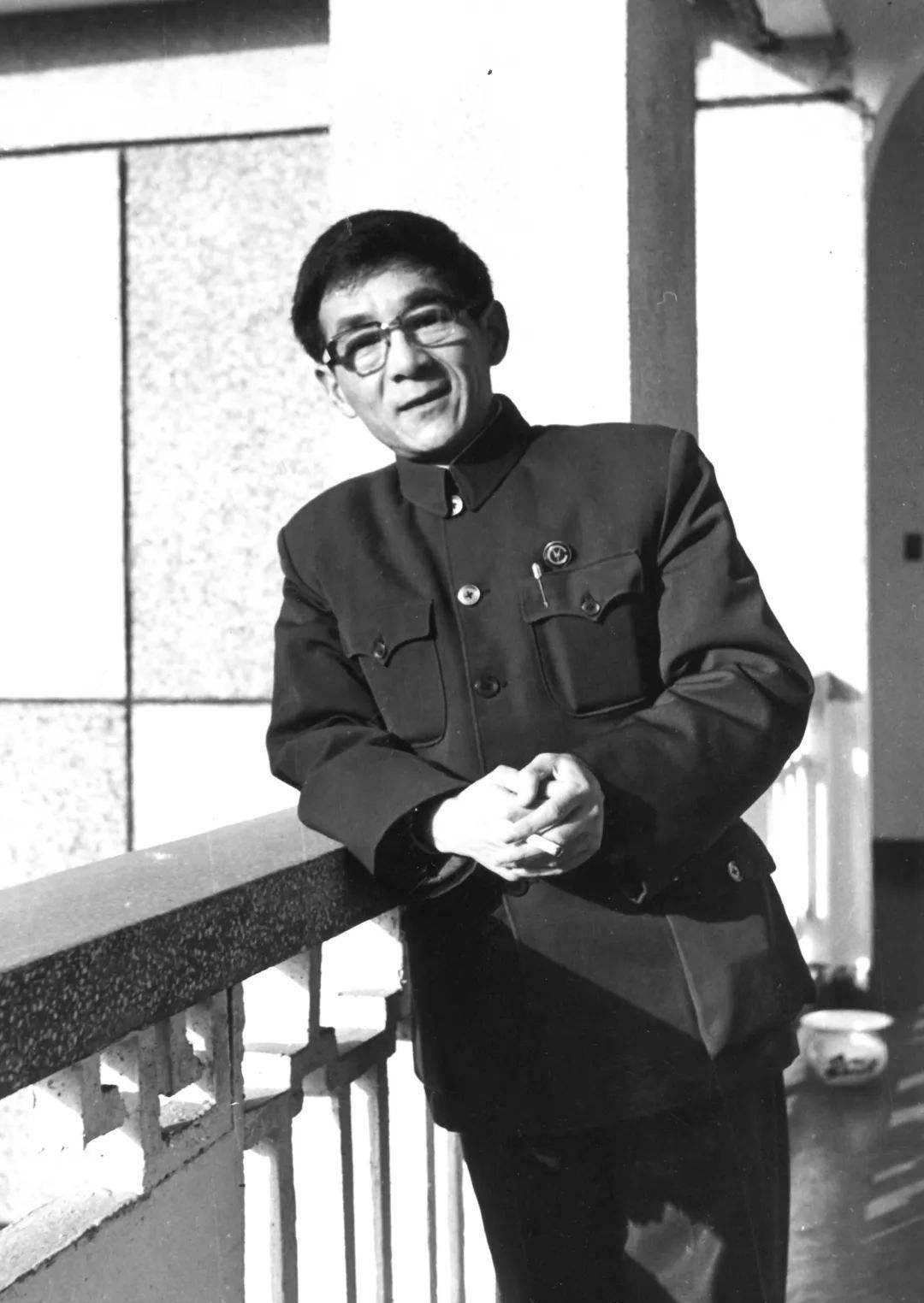 步鑫生曾被树立为全国先进典型后来被免职处理