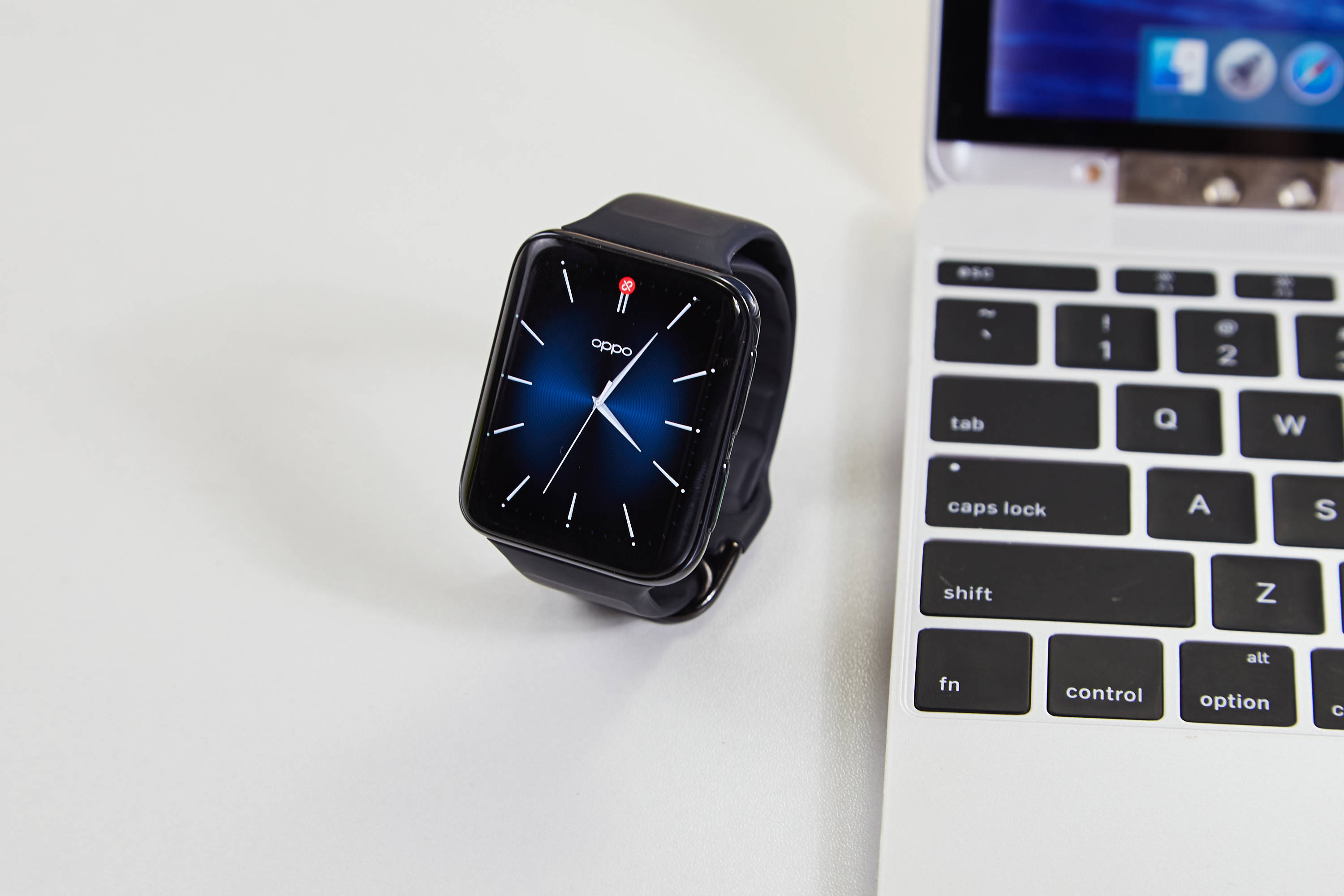 oppowatch2冰川湖蓝限定版正式亮相新配色不止一个大招