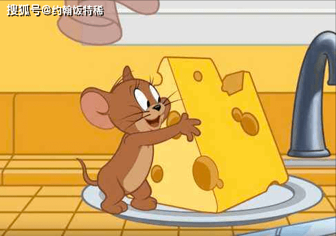 的样子看着就和动画片里的奶酪特别像,因为做的时候加入了奶油奶酪