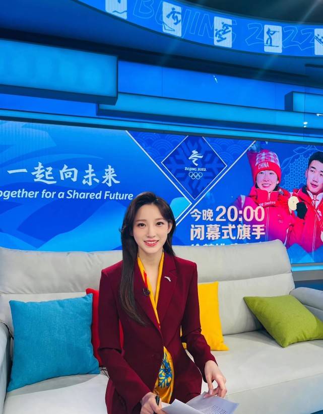 原创央视春晚主持人马凡舒晒照圆满完成冬奥会报道被赞董卿接班人