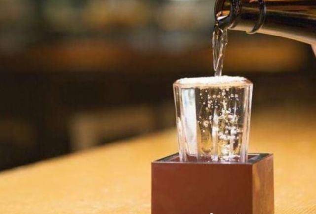 因为|全国哪的白酒最好喝?经评鉴,这6种白酒名列前茅,你喝过几款