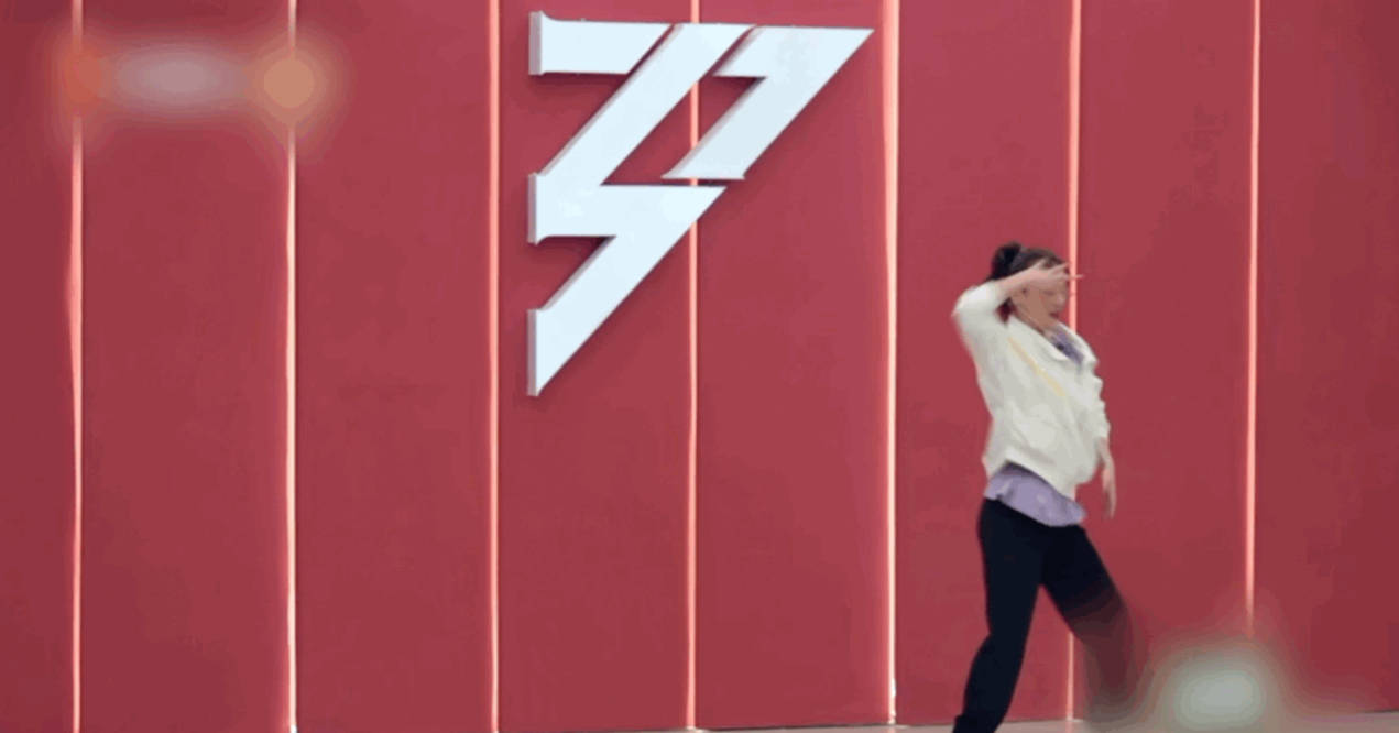 喜剧|《浪姐2》排练太搞笑，8大喜剧人集结，那英成雕像，贾青拜早年？