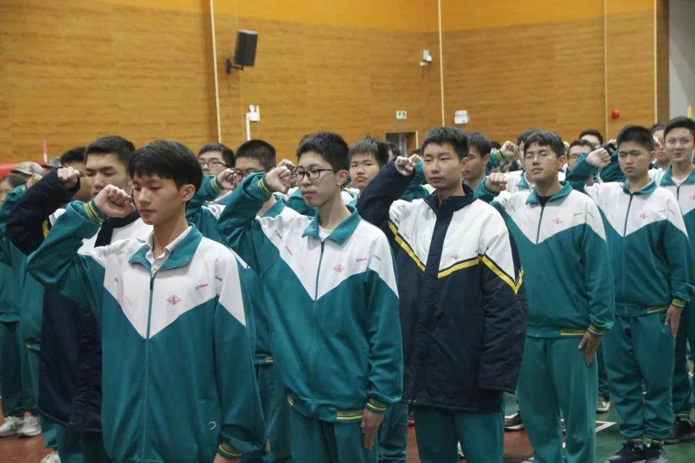 广州市第四十一中学开训动员磨练顽强的斗志培养吃苦的精神锤炼良好的