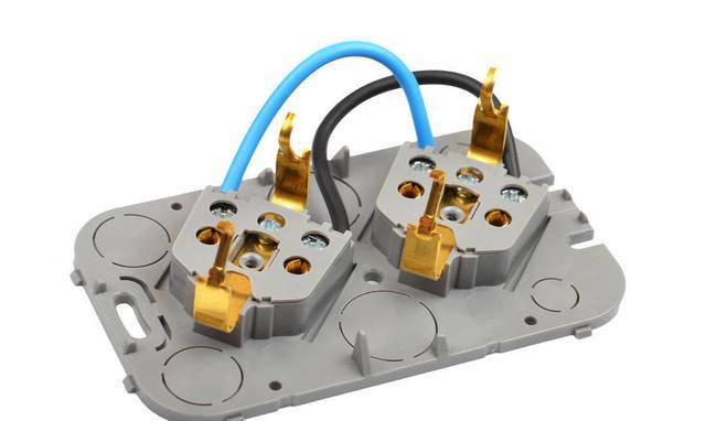 子弹头,公牛插座为什么都使用奇形怪状的螺丝?