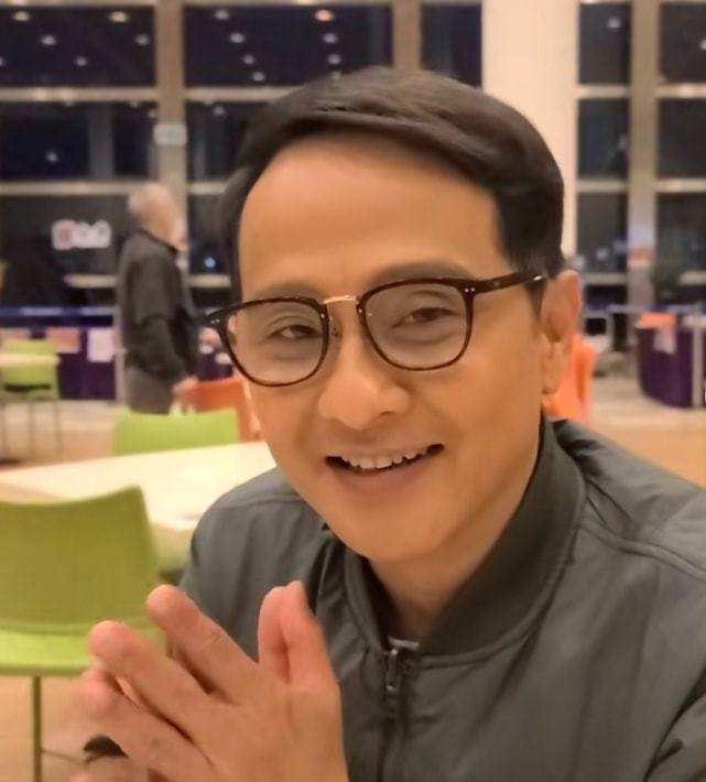 勇敢tvb绿叶邵卓尧响应号召做抗疫的士司机不惧染疫风险