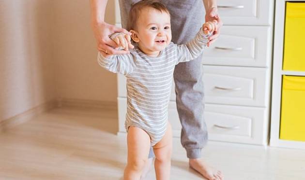 小宝宝几个月可以穿连体衣 045a1e5847aa400483e7b72f12607daf.jpeg