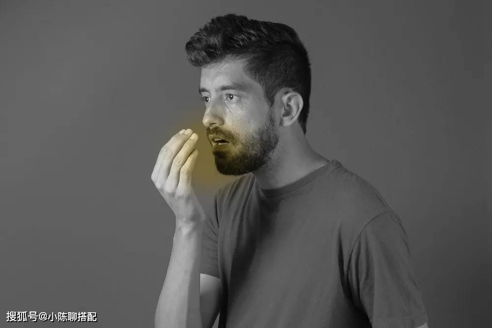 牙龈你以为每天早晚刷牙就够了？日常护牙还需知道这3点
