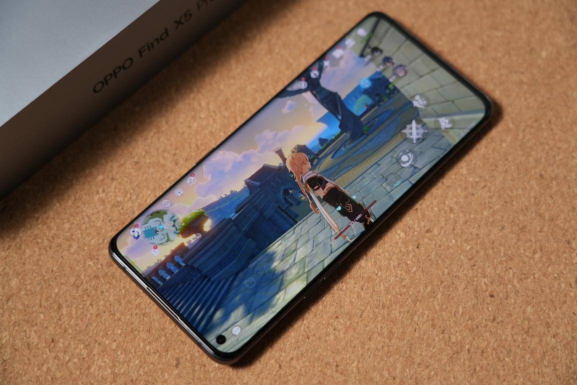 该机|OPPO Find X5 Pro评测：跟一加10 Pro有什么不同？