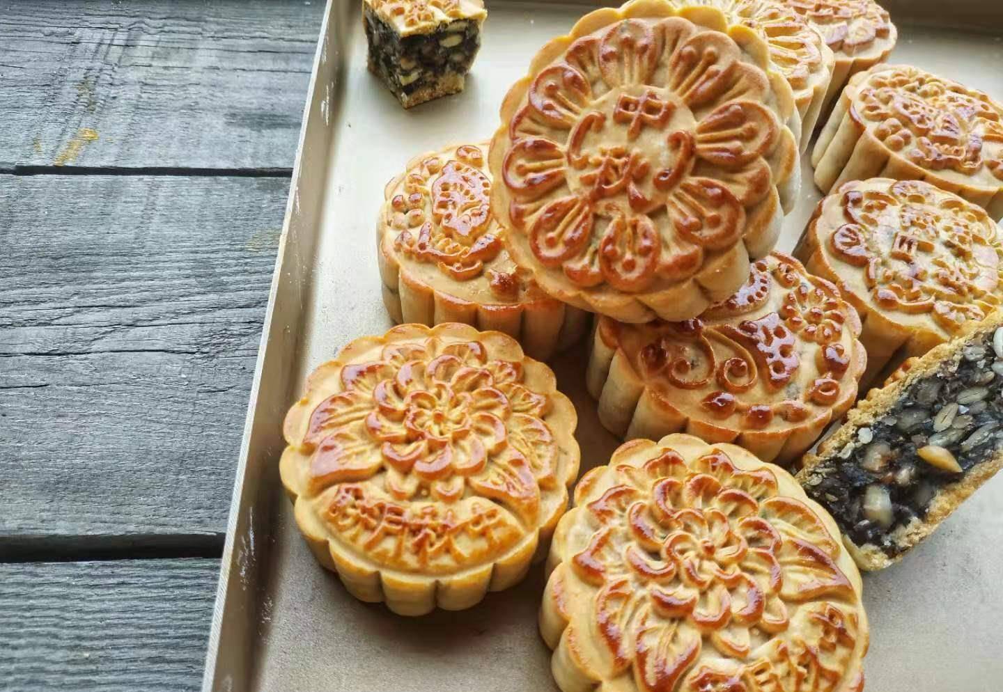 烤箱|中秋倒计时，教你做五仁月饼，皮薄馅儿多，比买的还好吃