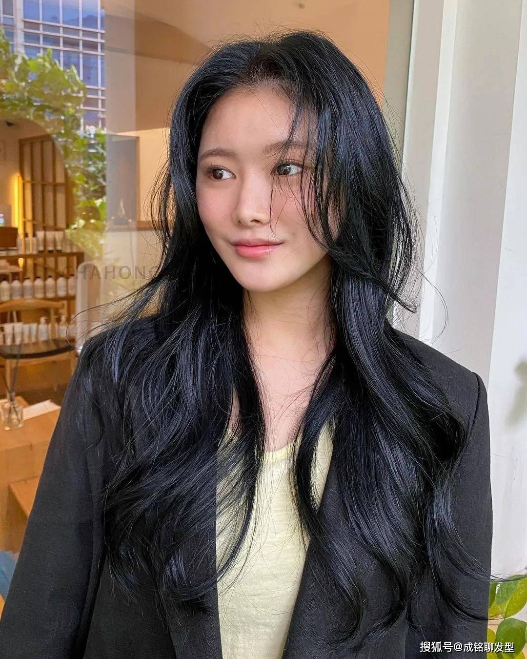 因为爱上暗色系发色!不用漂发也不再担心掉色,有质感不伤发还显白