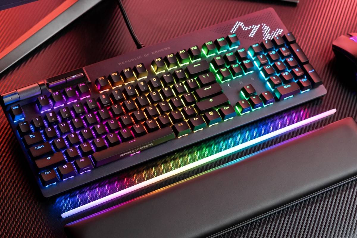 原创定义量产客制化的高端键盘rog耀光2幻游戏键盘体验
