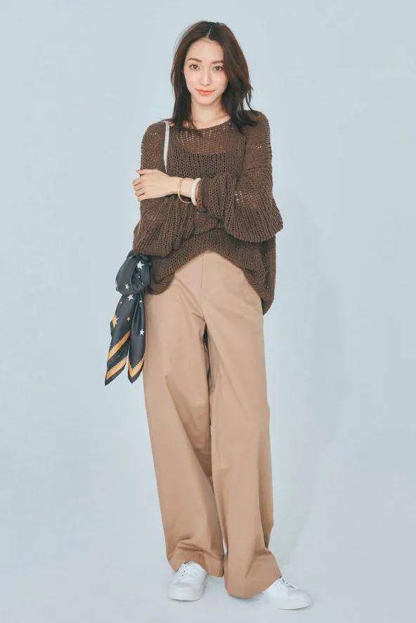 毛衣 毛衣+阔腿裤,卫衣+阔腿裤,早春最佳组合,大方好看还时髦