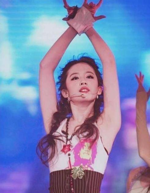 刘亦菲也当过爱豆19岁时期舞蹈照片曝光网友这是什么神仙