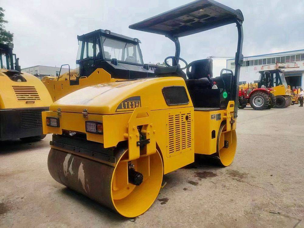 你还不知道这款3吨小型压路机新秀