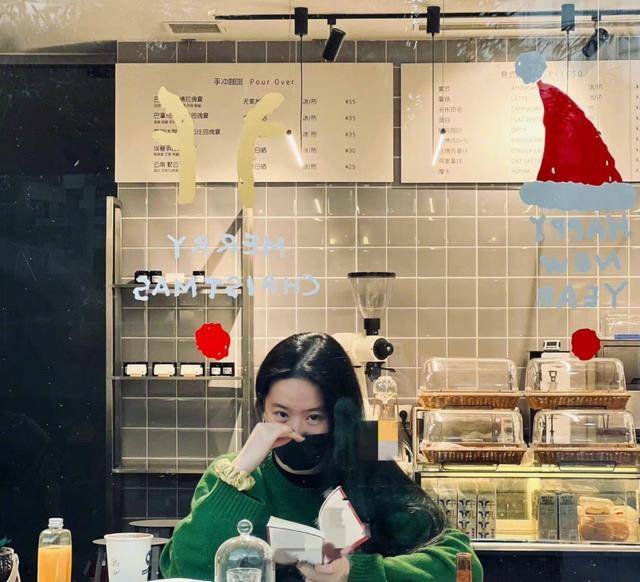 角色|同样演小龙女，把陈玉莲、李若彤和刘亦菲放一起看，差别就出来了