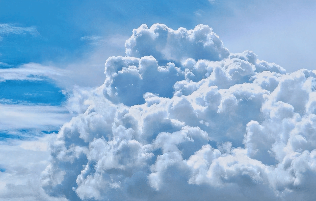 原创一朵云重达500吨相当于近百头大象为什么不会从天上掉下来