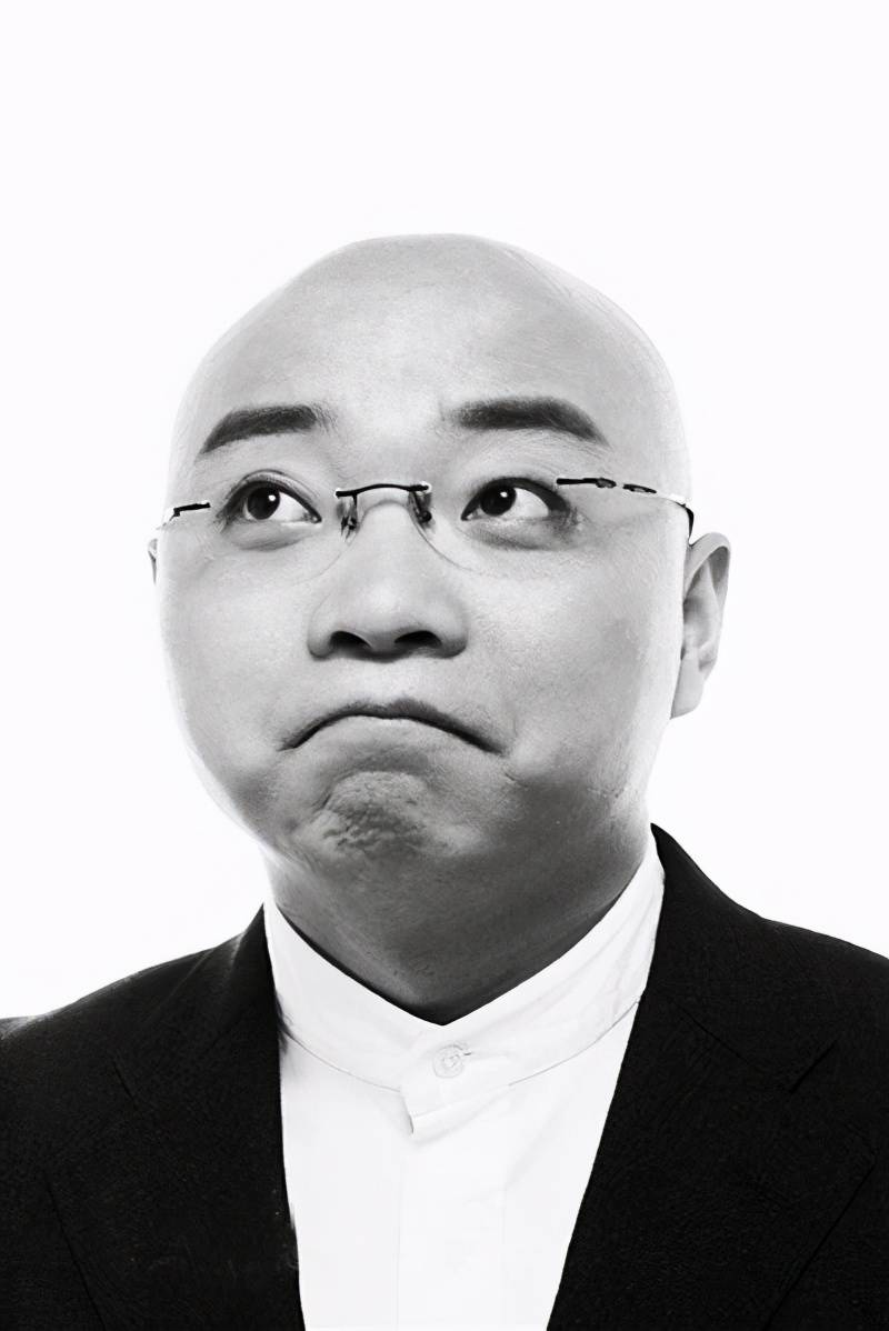 他与妻子同是主持人,双双辞职后下海创业,如今41岁身价过亿_王凯_节目