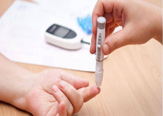 胰岛|32岁女子血糖从12.9降到5.7，医生：常吃3种食物，或对胰岛有好处