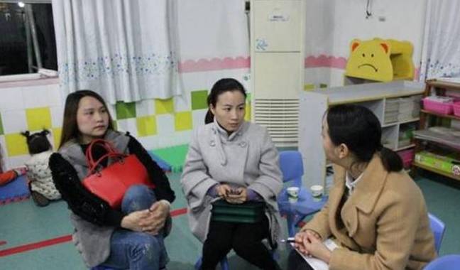 众怒|幼儿园调查表引发众怒，要宝妈填工资流水就算了，还调查生育史？