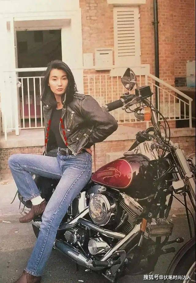 年代 复古风回潮，那些惊艳了时光的90年代港风穿搭，到底有什么魅力