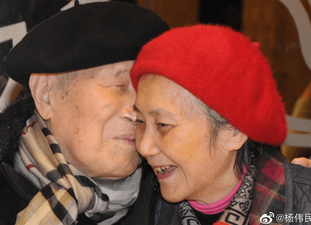 乌鸦|著名演员王蓓去世，享年91岁，与诗人白桦相爱66年成为影坛佳话