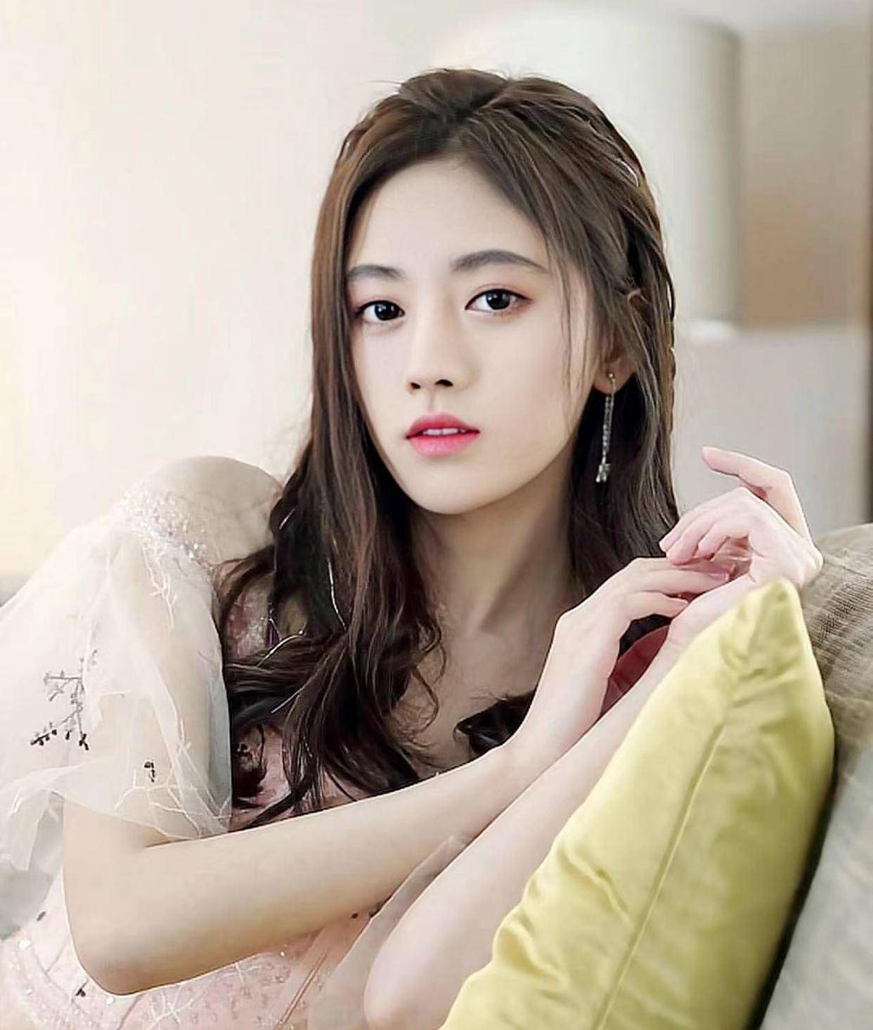 后遗症女明星为了变美，乱整鼻子留下的后遗症，至今悔恨终身