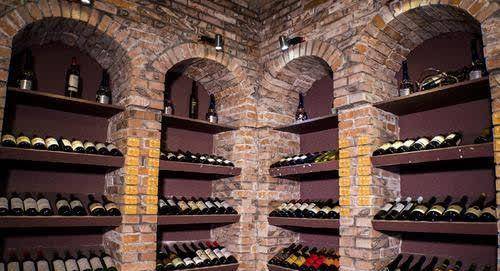 美国|一群美国富豪想救华裔小哥出狱,没有别的,就是他卖的假酒太好喝